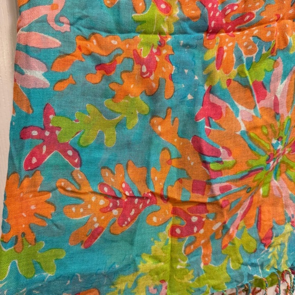 Lilly Pulitzer Murfee Crystal Waters Trippin & Sippin Fringe Scarf Silk Cashmere - Picture 3 of 6